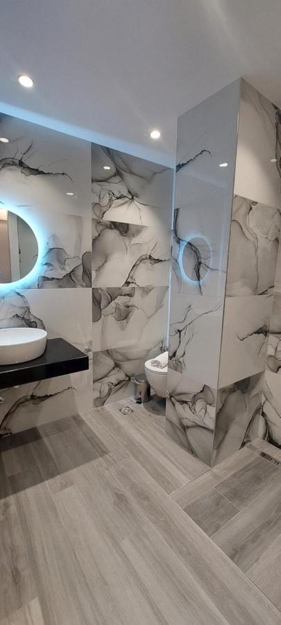 Dani'S Apartments ساراندا المظهر الخارجي الصورة