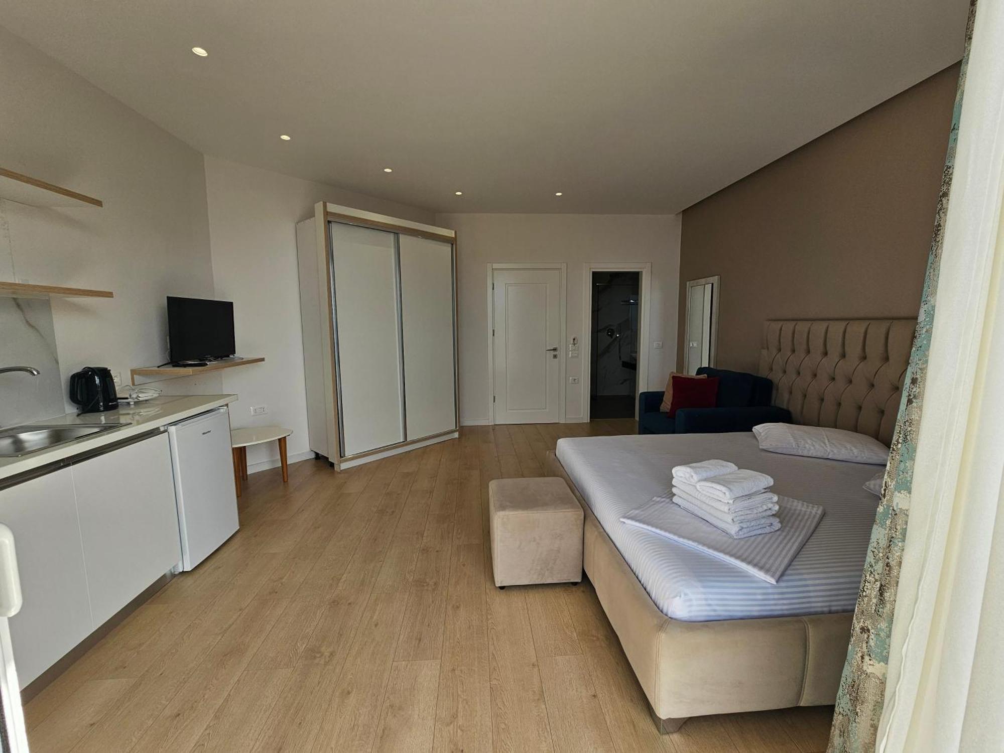 Dani'S Apartments ساراندا المظهر الخارجي الصورة